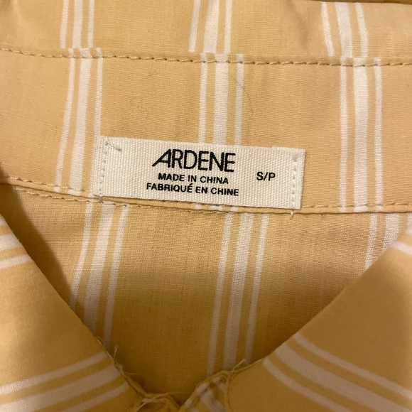 NWT Peach Ardene Cropped Button-up Blouse - Picture 6 of 6